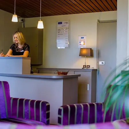 Kyriad 3* אורטז