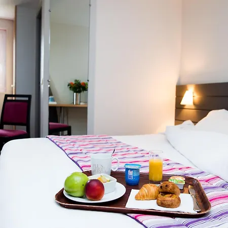 Kyriad Otel Orthez